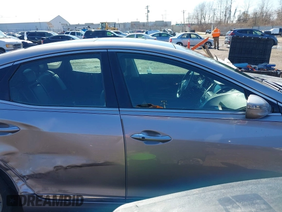 2013 Hyundai Azera with VIN KMHFH4JG3DA220430, listed as a IAAI auction lot 41805191 with 101,610 mi miles and . Bid and sale history available at DreamBid. Image 13.