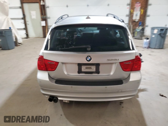2010 BMW 3 Series 328i с VIN WBAUT9C58AA191325, выставлен на аукционе Copart как лот 79622714 с пробегом 109 411 миль миль и Списание • Salvage title. История ставок и продаж доступна на DreamBid. Изображение 6.