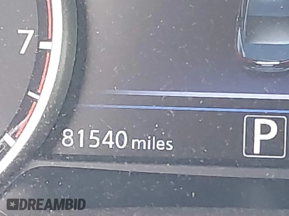 2018 Nissan Maxima SV with VIN 1N4AA6APXJC403697, listed as a IAAI auction lot 41391925 with 81,540 mi miles. Bid and sale history available at carsss.com. Image 15.