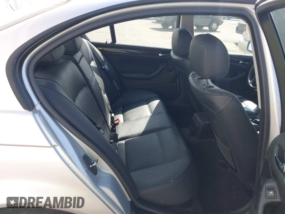 2004 BMW 3 Series 325i с VIN WBAAZ33464KP82869, выставлен на аукционе IAAI как лот 42221954 с пробегом 90 335 миль миль и . История ставок и продаж доступна на DreamBid. Изображение 8.