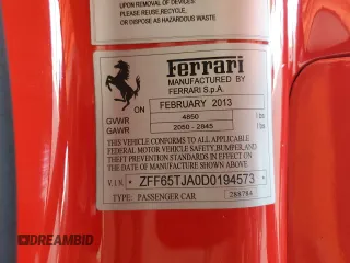 2013 Ferrari California z VIN ZFF65TJA0D0194573, wystawiony jako Copart lot #72021374 z przebiegiem 67 191 mil mil oraz Szkody całkowita. Historia ofert i sprzedaży dostępna na DreamBid. Obrazek 12.