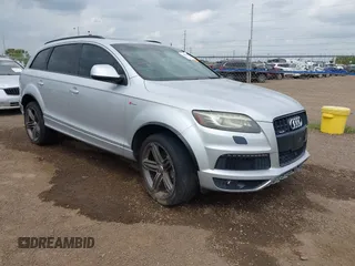 2015 Audi Q7 S line Prestige с VIN WA1DGAFE3FD014444, выставлен на аукционе IAAI как лот 42402252 с пробегом Не указан миль и . История ставок и продаж доступна на DreamBid. Изображение 1.