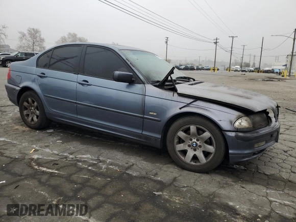 2001 BMW 3 Series 325i with VIN WBAAV33421FU96176, listed as a Copart auction lot 43962145 with 0 mi miles and Non Repairable. Bid and sale history available at carsss.com. Image 4.
