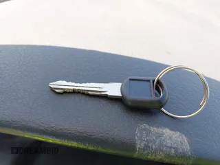 1999 Chevrolet Cavalier z VIN 1G1JC1240X7104077, wystawiony jako IAAI lot #42166913 z przebiegiem Nie podano mil oraz . Historia ofert i sprzedaży dostępna na DreamBid. Obrazek 11.