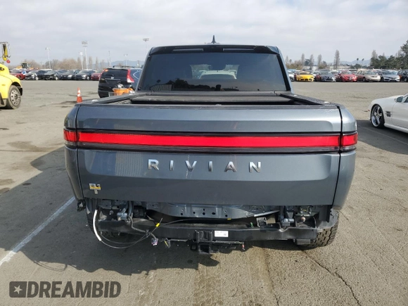 2022 Rivian R1T Adventure Package with VIN 7FCTGAAA7NN006498, listed as a Copart auction lot 89338075 with 46,384 mi miles and Salvage Title. Bid and sale history available at carsss.com. Image 6.
