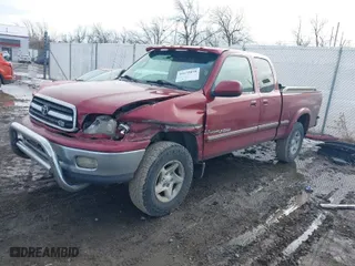 2001 Toyota Tundra Ltd with VIN 5TBBT48181S139305, listed as a IAAI auction lot 41675059 with 162,070 mi miles. Bid and sale history available at carsss.com. Image 2.