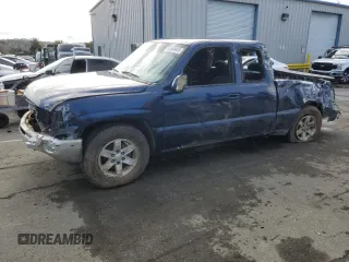 2001 Chevrolet Silverado 1500 LS with VIN 2GCEC19V211397296, listed as a Copart auction lot 44568445 with 344,705 mi miles and Salvage Title. Bid and sale history available at DreamBid. Image 1.
