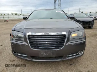 2014 Chrysler 300 S z VIN 2C3CCAGG3EH238946, wystawiony jako Copart lot #58564395 z przebiegiem 214 122 mil mil oraz Czysty tytuł • Clean title. Historia ofert i sprzedaży dostępna na DreamBid. Obrazek 5.