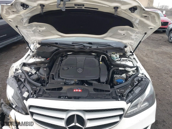 2016 Mercedes-Benz E-Class E 350 Sport with VIN WDDHF5KB6GB237450, listed as a IAAI auction lot 41297976 with 60,573 mi miles. Bid and sale history available at carsss.com. Image 10.