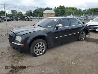 2009 Chrysler 300 z VIN 2C3KK63T39H629020, wystawiony jako Copart lot #65266734 z przebiegiem 175 591 mil mil oraz Szkoda całkowita • Salvage title. Historia ofert i sprzedaży dostępna na DreamBid. Obrazek 1.