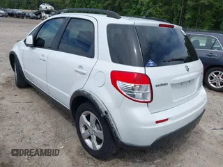 2012 Suzuki SX4 Crossover z VIN JS2YB5A35C6304967, wystawiony jako IAAI lot #42282088 z przebiegiem 152 232 mil mil oraz . Historia ofert i sprzedaży dostępna na DreamBid. Obrazek 3.