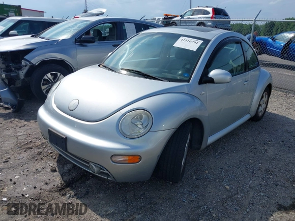 2002 Volkswagen Beetle GLS with VIN 3VWCB21C52M446668, listed as a IAAI auction lot 42510792 with 205,712 mi miles and . Bid and sale history available at DreamBid. Image 2.
