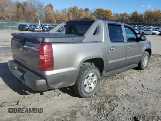 2007 Chevrolet Avalanche LT w/3LT with VIN 3GNFK12307G145294, listed as a Copart auction lot 77200584 with 176,694 mi miles and Clean Title. Bid and sale history available at carsss.com. Image 3.