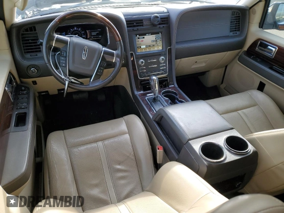 2017 Lincoln Navigator Reserve z VIN 5LMJJ3LT4HEL00091, wystawiony jako Copart lot #46262175 z przebiegiem 105 679 mil mil oraz Szkoda całkowita • Salvage title. Historia ofert i sprzedaży dostępna na DreamBid. Obrazek 8.
