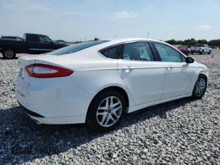 2015 Ford Fusion SE z VIN 1FA6P0H72F5115417, wystawiony jako Copart lot #58768125 z przebiegiem 106 366 mil mil oraz Szkoda całkowita • Salvage title. Historia ofert i sprzedaży dostępna na DreamBid. Obrazek 3.