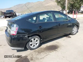 2004 Toyota Prius with VIN JTDKB20UX40031909, listed as a IAAI auction lot 42215526 with 299,999 mi miles and . Bid and sale history available at DreamBid. Image 4.