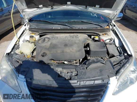2011 Chrysler 200 Limited with VIN 1C3BC2FG4BN583036, listed as a IAAI auction lot 41617682 with 143,846 mi miles. Bid and sale history available at carsss.com. Image 10.