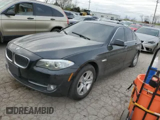 2013 BMW 5 Series 528i xDrive with VIN WBAXH5C51DD109803, listed as a Copart auction lot 47552784 with 65,097 mi miles and Salvage Title. Bid and sale history available at carsss.com. Image 1.