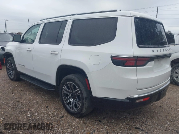 2024 Jeep Wagoneer Series II with VIN 1C4SJUBPXRS172268, listed as a IAAI auction lot 41333577 with 19,137 mi miles and . Bid and sale history available at DreamBid. Image 3.