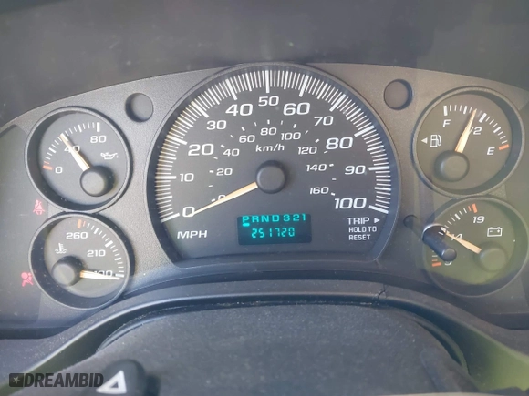 2005 GMC Savana Cargo Van with VIN 1GTFG15X451230398, listed as a IAAI auction lot 41666945 with 251,720 mi miles. Bid and sale history available at carsss.com. Image 7.