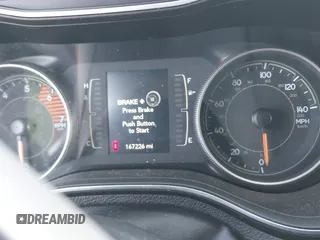 2019 Jeep Cherokee Latitude Plus с VIN 1C4PJMLNXKD272707, выставлен на аукционе IAAI как лот 42662679 с пробегом 167 226 миль миль и . История ставок и продаж доступна на DreamBid. Изображение 7.