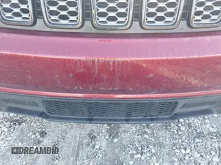 2018 Jeep Grand Cherokee Laredo with VIN 1C4RJFAG8JC285565, listed as a IAAI auction lot 41847198 with 96,814 mi miles and . Bid and sale history available at DreamBid. Image 17.
