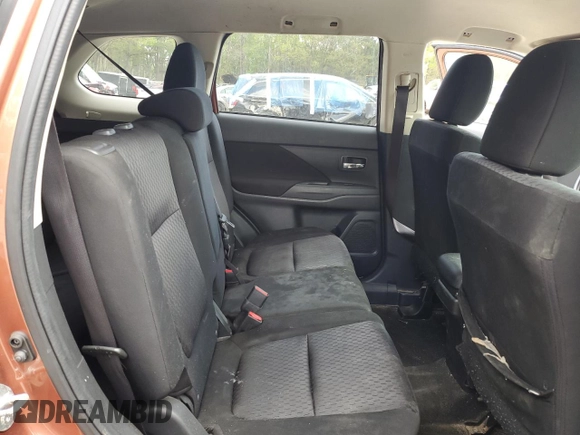 2014 Mitsubishi Outlander SE z VIN JA4AD3A35EZ018395, wystawiony jako Copart lot #51645775 z przebiegiem 159 641 mil mil oraz Szkoda całkowita • Salvage title. Historia ofert i sprzedaży dostępna na DreamBid. Obrazek 11.
