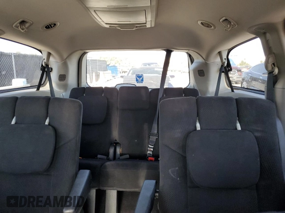 2011 Chrysler Town & Country Touring with VIN 2A4RR5DG1BR676736, listed as a Copart auction lot 54570395 with 177,722 mi miles and Salvage Title. Bid and sale history available at DreamBid. Image 10.