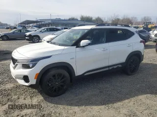 2022 Kia Seltos Nightfall with VIN KNDEUCA26N7241426, listed as a Copart auction lot 45413265 with 0 mi miles and Salvage Title. Bid and sale history available at carsss.com. Image 1.