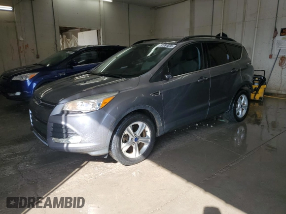 2014 Ford Escape SE with VIN 1FMCU0G99EUC31447, listed as a Copart auction lot 52894605 with 172,995 mi miles and Salvage Title. Bid and sale history available at carsss.com. Image 1.