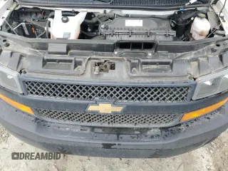2022 Chevrolet Express Cargo с VIN 1GCWGAFPXN1217752, выставлен на аукционе Copart как лот 49950615 с пробегом 104 374 миль миль и Чистый • Clean title. История ставок и продаж доступна на DreamBid. Изображение 12.
