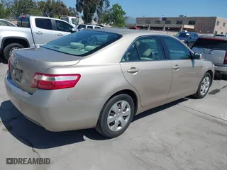 2007 Toyota Camry CE with VIN 4T1BE46K17U135058, listed as a IAAI auction lot 42088044 with 181,916 mi miles. Bid and sale history available at carsss.com. Image 4.