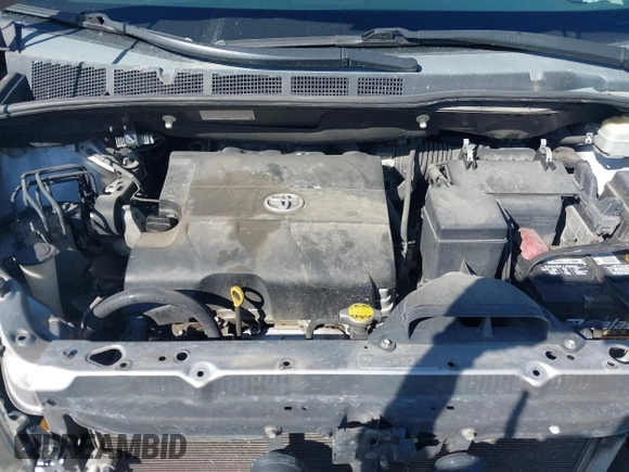 2011 Toyota Sienna XLE AAS with VIN 5TDYK3DC4BS014986, listed as a IAAI auction lot 41763681 with 169,619 mi miles. Bid and sale history available at carsss.com. Image 10.
