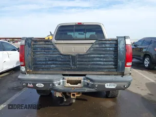 2003 Ford F-350 XL z VIN 1FTSW31P63EC46630, wystawiony jako IAAI lot #41699789 z przebiegiem 129 633 mil mil oraz . Historia ofert i sprzedaży dostępna na DreamBid. Obrazek 16.