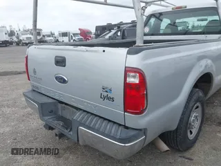 2008 Ford Super Duty F-250 SRW XL with VIN 1FTSX20Y48EC46974, listed as a IAAI auction lot 41637500 with 224,489 mi miles. Bid and sale history available at carsss.com. Image 18.