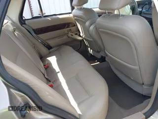 2004 Mercury Grand Marquis LS Premium z VIN 2MEFM75W34X674542, wystawiony jako IAAI lot #42018186 z przebiegiem 137 944 mil mil oraz . Historia ofert i sprzedaży dostępna na DreamBid. Obrazek 8.