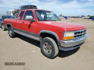 1996 Dodge Dakota z VIN 1B7GG23X1TS537628, wystawiony jako Copart lot #67980544 z przebiegiem 239 132 mil mil oraz Szkody całkowita. Historia ofert i sprzedaży dostępna na DreamBid. Obrazek 4.