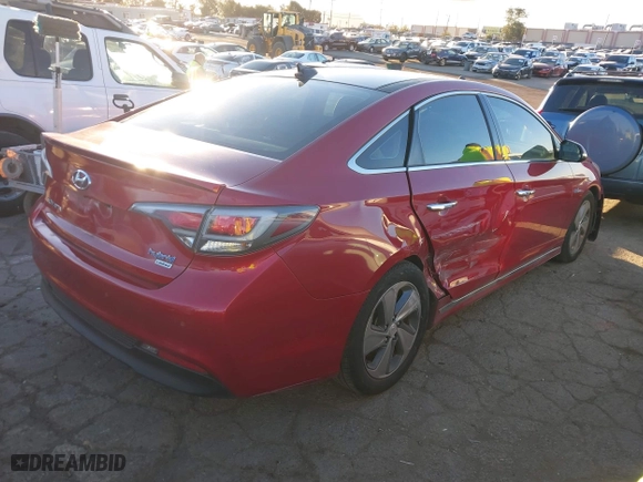 2016 Hyundai Sonata Hybrid Limited with VIN KMHE34L11GA027569, listed as a IAAI auction lot 41409224 with 111,006 mi miles. Bid and sale history available at carsss.com. Image 4.