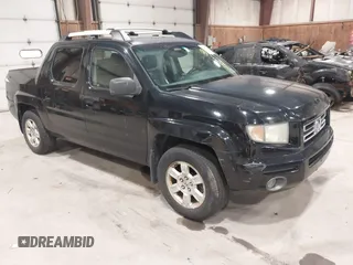 2008 Honda Ridgeline RTL z VIN 2HJYK16528H533640, wystawiony jako IAAI lot #42529740 z przebiegiem 242 662 mil mil oraz . Historia ofert i sprzedaży dostępna na DreamBid. Obrazek 1.