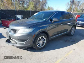 2017 Lincoln MKX Select with VIN 2LMPJ6KR7HBL16225, listed as a IAAI auction lot 40920232 with 105,124 mi miles. Bid and sale history available at carsss.com. Image 17.