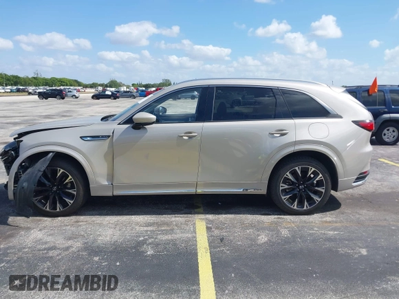 2024 Mazda CX-90 3.3 Turbo S with VIN JM3KK1HC3R1140968, listed as a IAAI auction lot 41171258 with 28,139 mi miles. Bid and sale history available at carsss.com. Image 14.