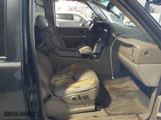2005 Chevrolet Tahoe LT with VIN 1GNEC13T25R162876, listed as a IAAI auction lot 41285703 with 1 mi miles. Bid and sale history available at carsss.com. Image 5.