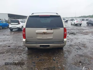 2010 Chevrolet Tahoe LT z VIN 1GNMCBE32AR228142, wystawiony jako IAAI lot #42119831 z przebiegiem 220 026 mil mil oraz . Historia ofert i sprzedaży dostępna na DreamBid. Obrazek 16.