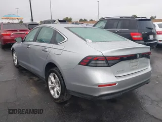 2024 Honda Accord LX z VIN 1HGCY1F22RA083914, wystawiony jako IAAI lot #41919521 z przebiegiem 33 106 mil mil oraz . Historia ofert i sprzedaży dostępna na DreamBid. Obrazek 14.