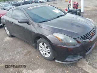 2013 Nissan Altima S with VIN 1N4AL2EP0DC172553, listed as a IAAI auction lot 41953948 with 127,715 mi miles and . Bid and sale history available at DreamBid. Image 1.