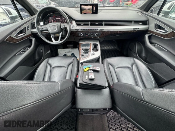 2018 Audi Q7 Premium Plus with VIN WA1LHAF73JD015855, listed as a Copart auction lot 55078225 with 165,094 mi miles and Clean Title. Bid and sale history available at carsss.com. Image 9.
