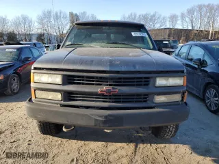 1999 Chevrolet Tahoe with VIN 3GNEK18R4XG120020, listed as a Copart auction lot 89172005 with 197,409 mi miles and Non Repairable. Bid and sale history available at carsss.com. Image 5.