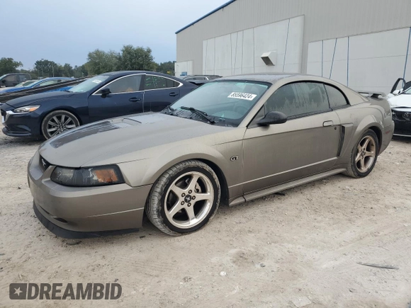 2001 Ford Mustang GT Deluxe with VIN 1FAFP42X81F232678, listed as a Copart auction lot 85596424 with 148,204 mi miles and Clean Title. Bid and sale history available at carsss.com. Image 1.