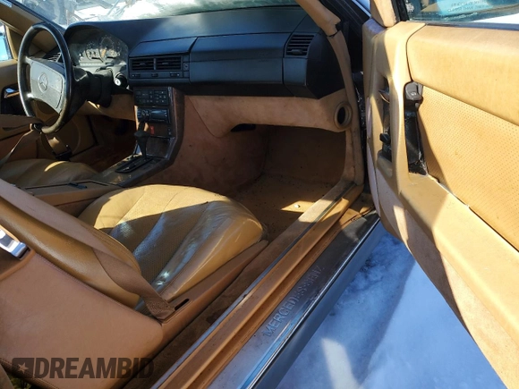 1991 Mercedes-Benz 300 with VIN WDBFA61E7MF020011, listed as a Copart auction lot 84235894 with Not Provided miles and Salvage Title. Bid and sale history available at DreamBid. Image 8.