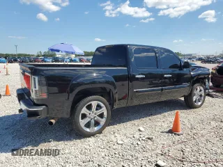 2008 GMC Sierra Denali z VIN 2GTEC638481135144, wystawiony jako Copart lot #70402884 z przebiegiem 211 510 mil mil oraz Czysty tytuł • Clean title. Historia ofert i sprzedaży dostępna na DreamBid. Obrazek 3.